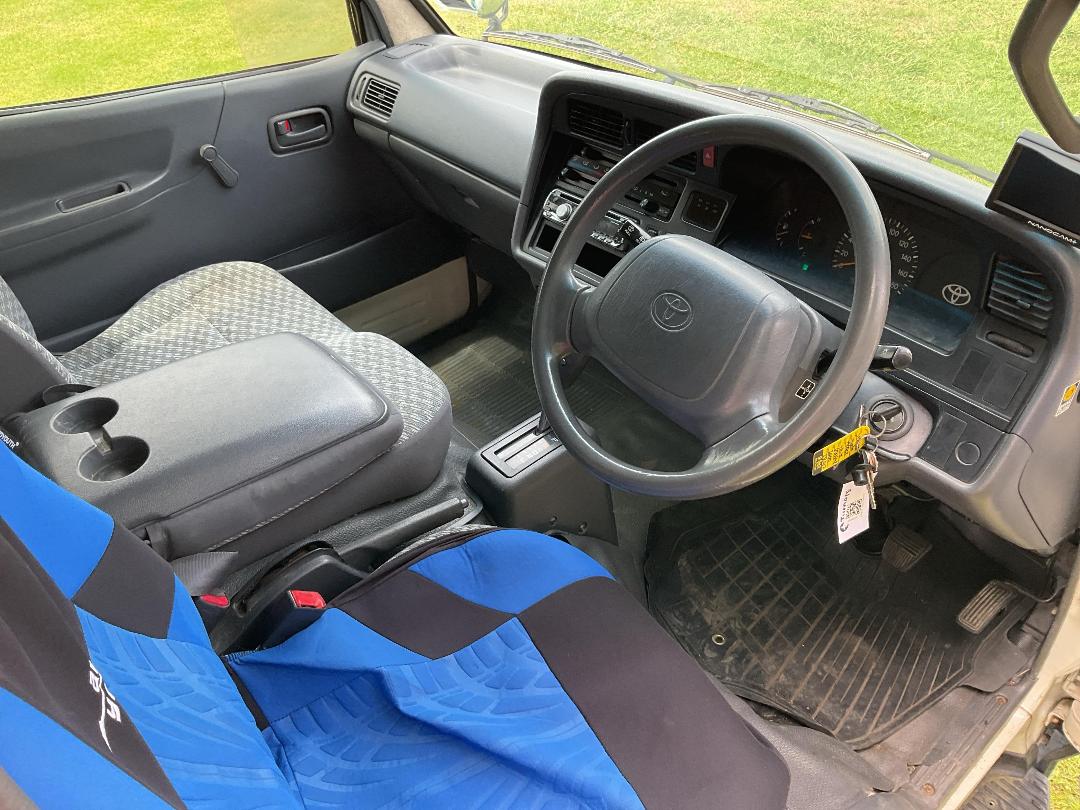 Photo '14' of Toyota Hiace DX Motorhome Photo '14' of Toyota Hiace DX Motorhome