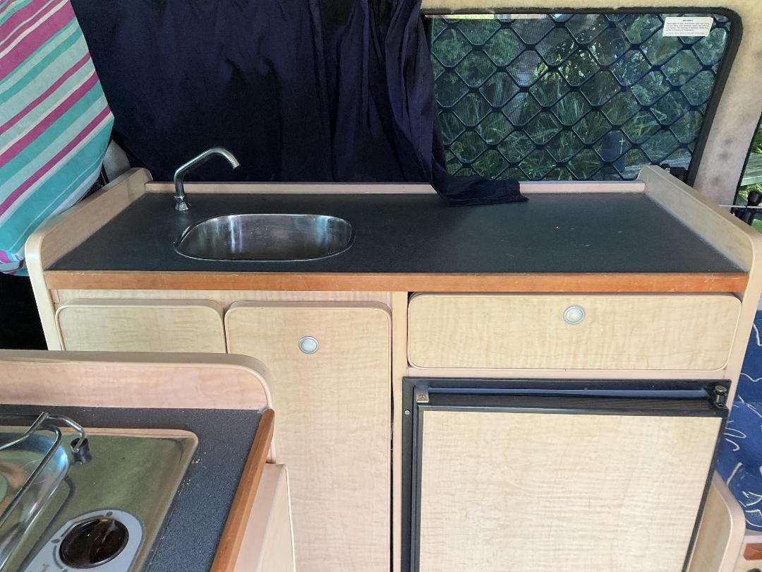 Photo '27' of Toyota Hiace DX Motorhome Photo '27' of Toyota Hiace DX Motorhome