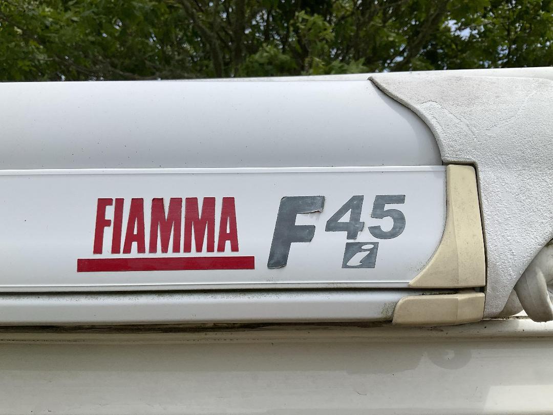 Photo '36' of Toyota Hiace DX Motorhome Photo '36' of Toyota Hiace DX Motorhome