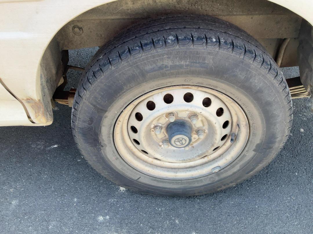 Photo '12' of Toyota Hiace