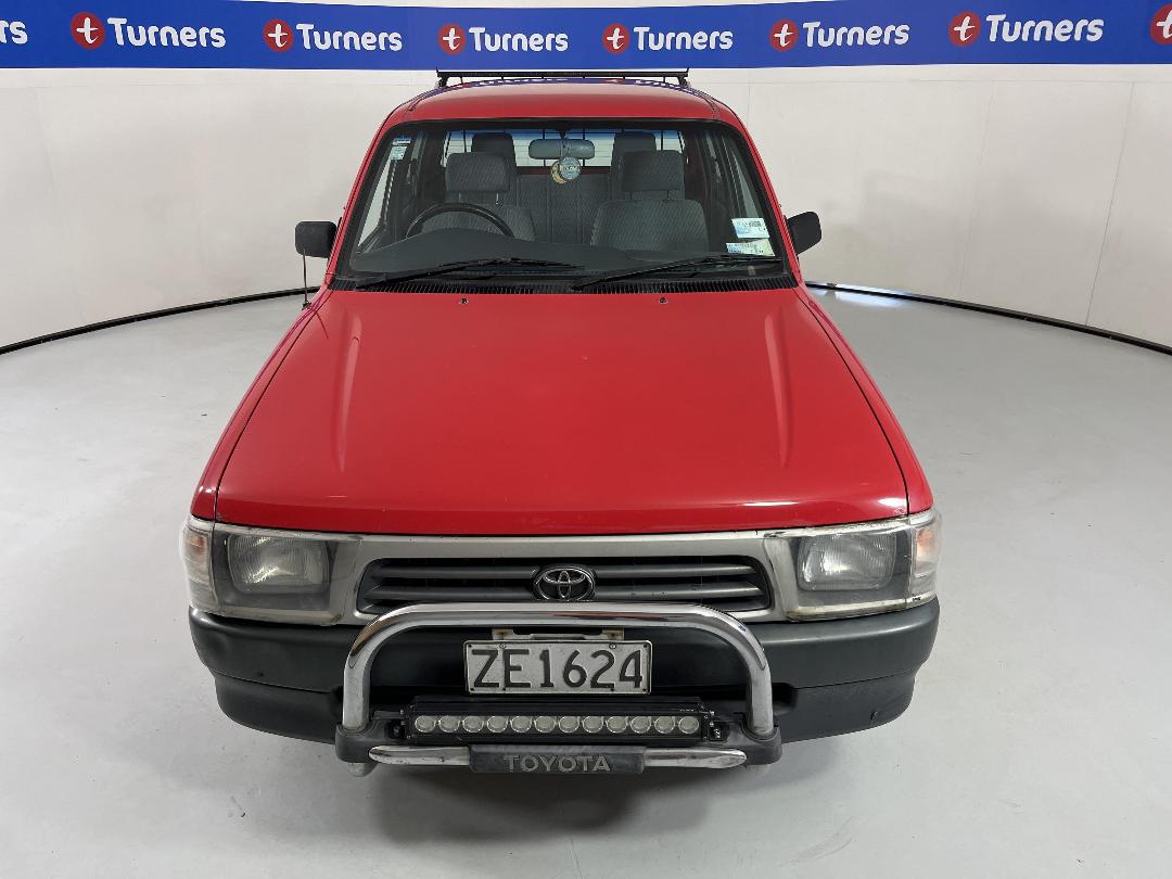 Photo '2' of Toyota Hilux Photo '2' of Toyota Hilux