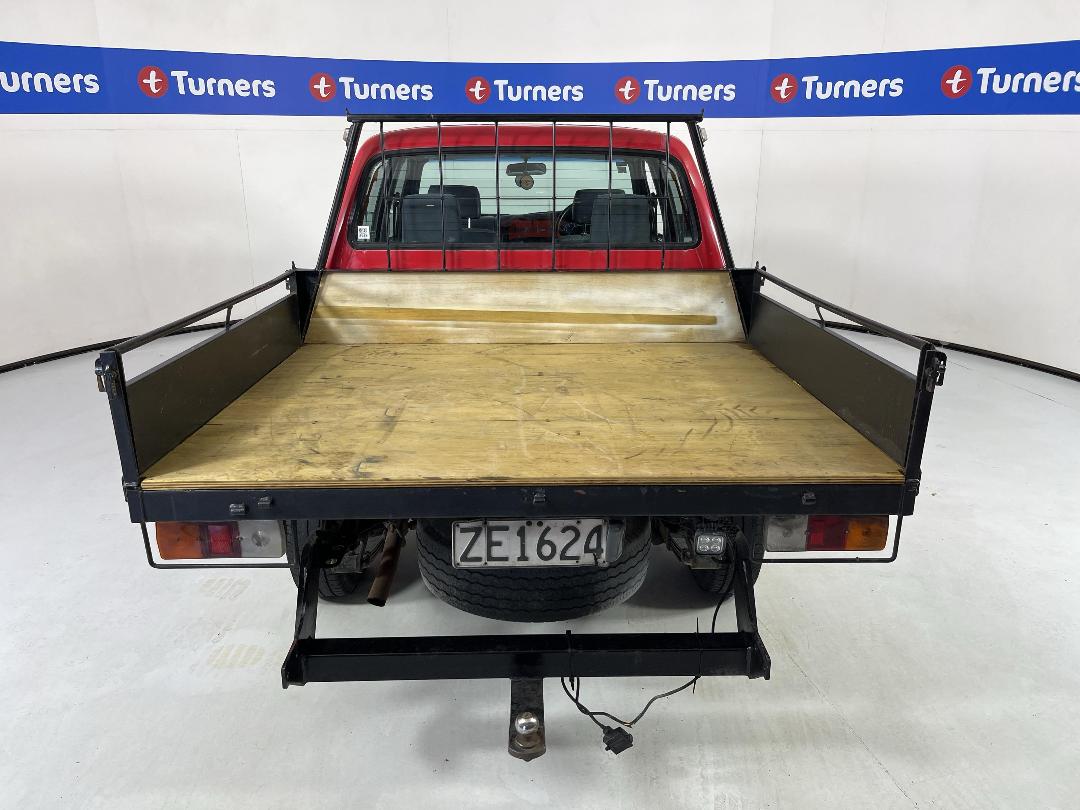 Photo '6' of Toyota Hilux Photo '6' of Toyota Hilux