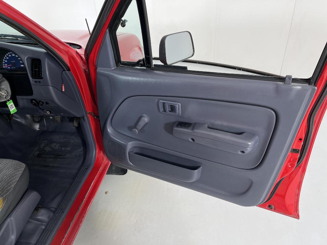 Photo '15' of Toyota Hilux Photo '15' of Toyota Hilux