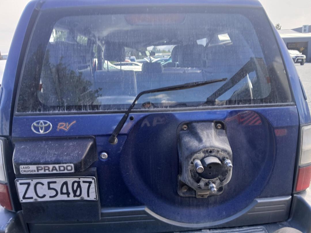 Photo '4' of Toyota Landcruiser Prado T RV