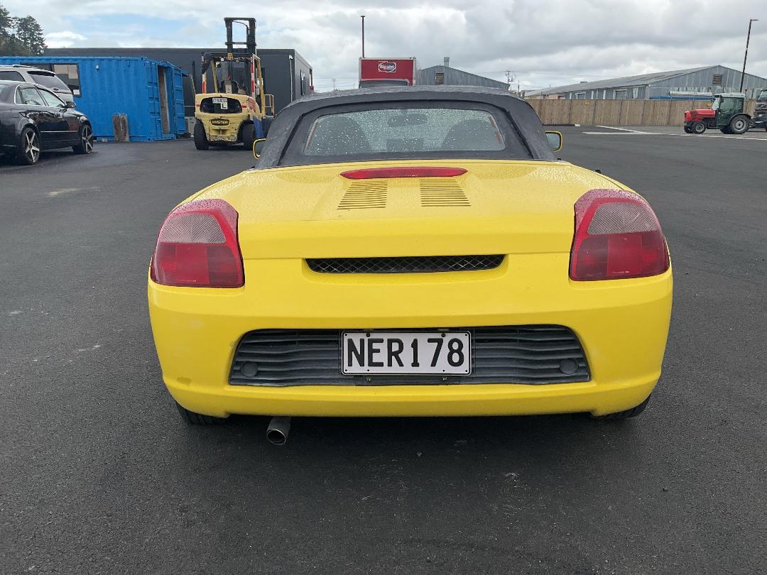 Photo '3' of Toyota Mr-S 2000 Photo '3' of Toyota Mr-S 2000