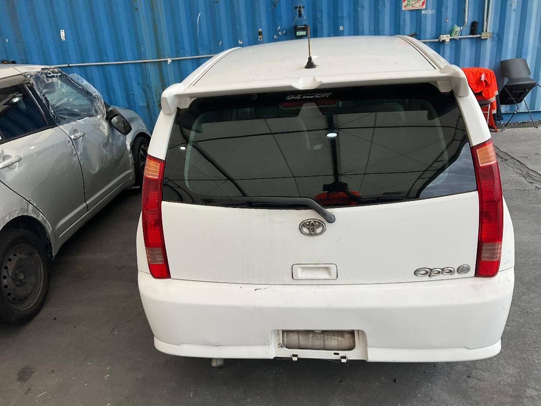 Photo '12' of Toyota OPA Photo '12' of Toyota OPA