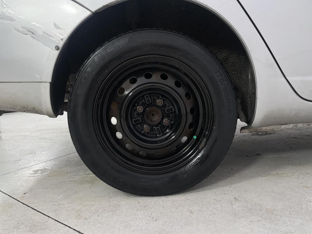 Photo '12' of Toyota Platz Photo '12' of Toyota Platz