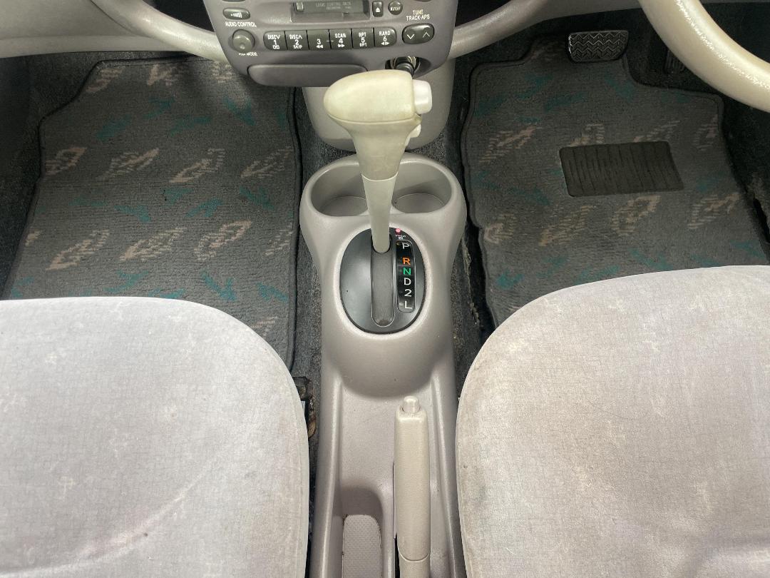 Photo '18' of Toyota Platz Photo '18' of Toyota Platz