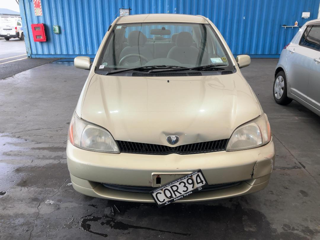 Photo '2' of Toyota Platz