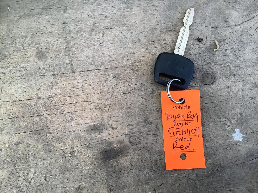 Photo '17' of Toyota Rav4 J Photo '17' of Toyota Rav4 J