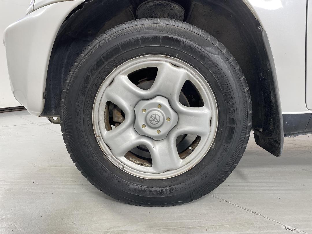 Photo '10' of Toyota Rav4