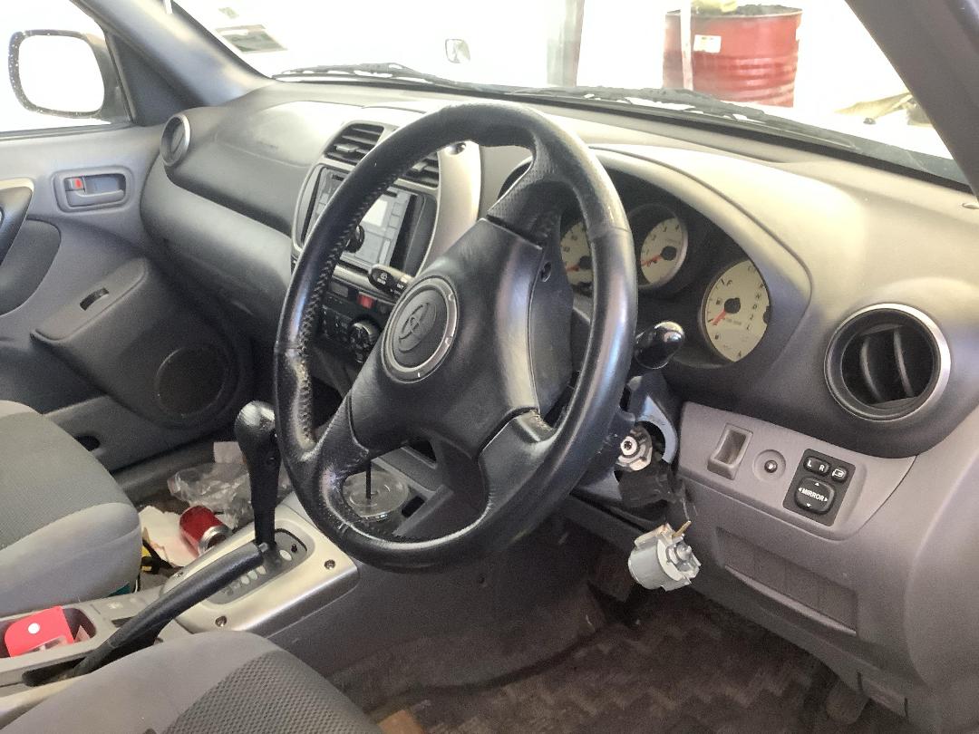 Photo '13' of Toyota Rav4 Photo '13' of Toyota Rav4