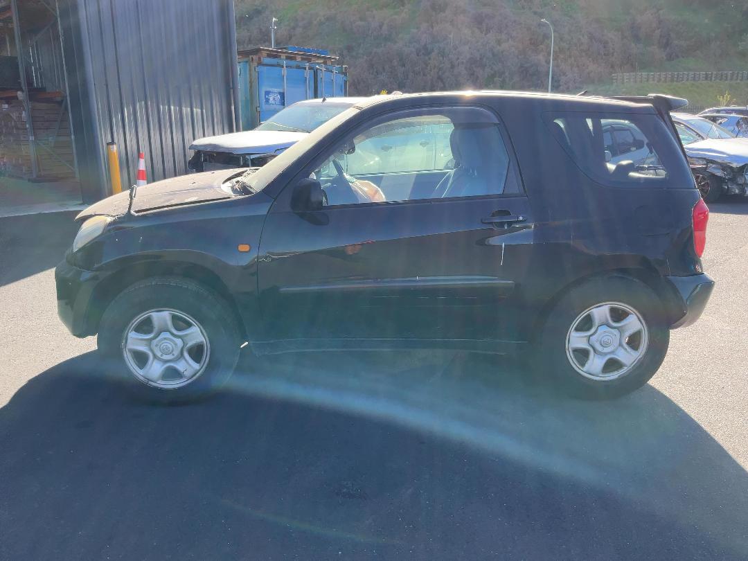 Photo '4' of Toyota Rav4