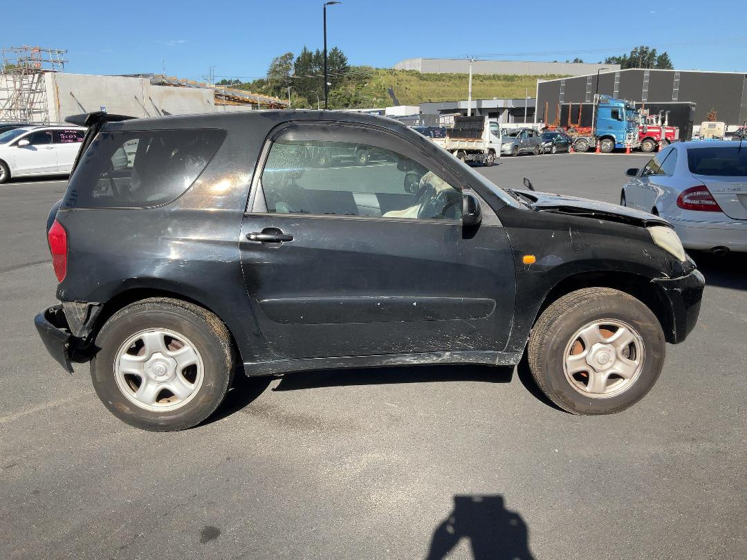 Photo '8' of Toyota Rav4