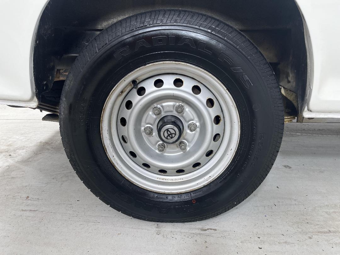 Photo '12' of Toyota Regius