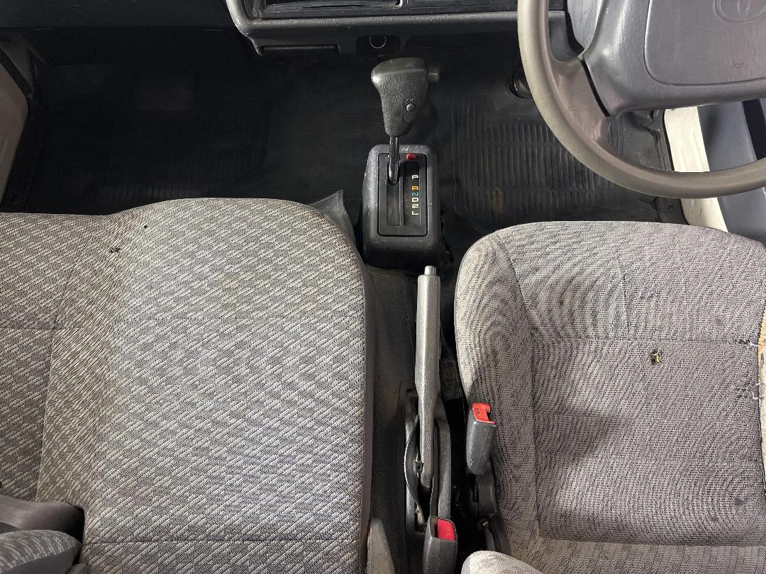 Photo '22' of Toyota Regius