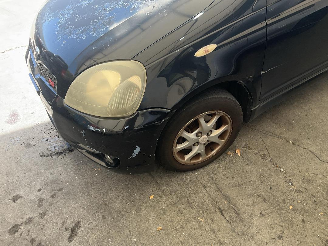 Photo '7' of Toyota Vitz