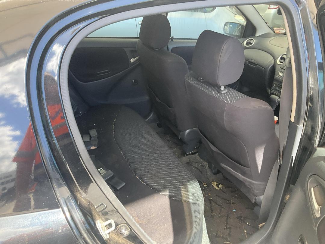 Photo '22' of Toyota Vitz