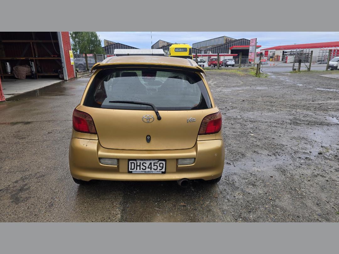 Photo '5' of Toyota Vitz Photo '5' of Toyota Vitz