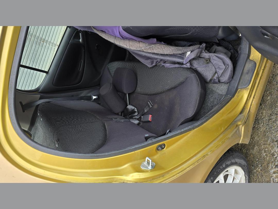 Photo '8' of Toyota Vitz Photo '8' of Toyota Vitz