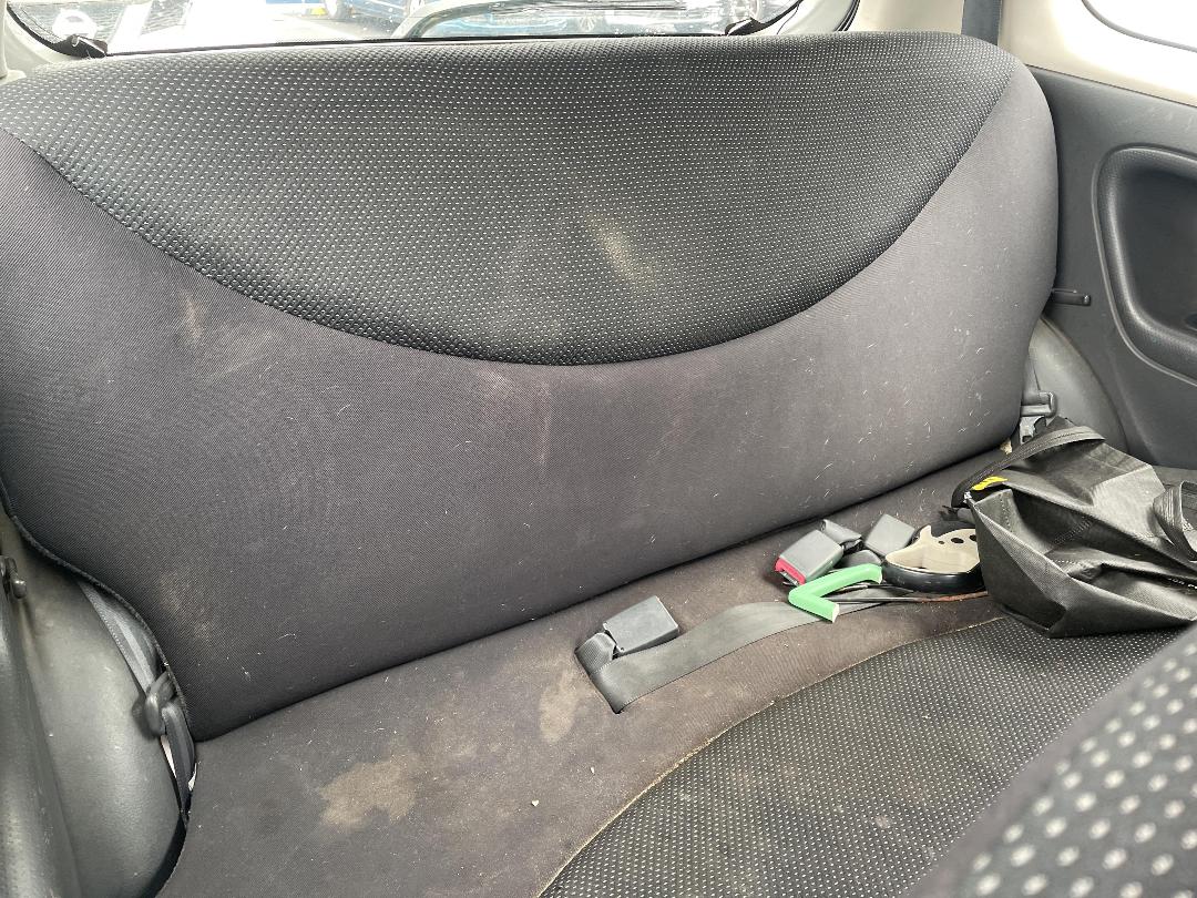 Photo '16' of Toyota Vitz Photo '16' of Toyota Vitz