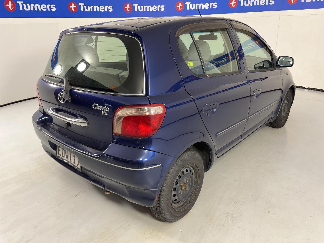 Photo '7' of Toyota Vitz