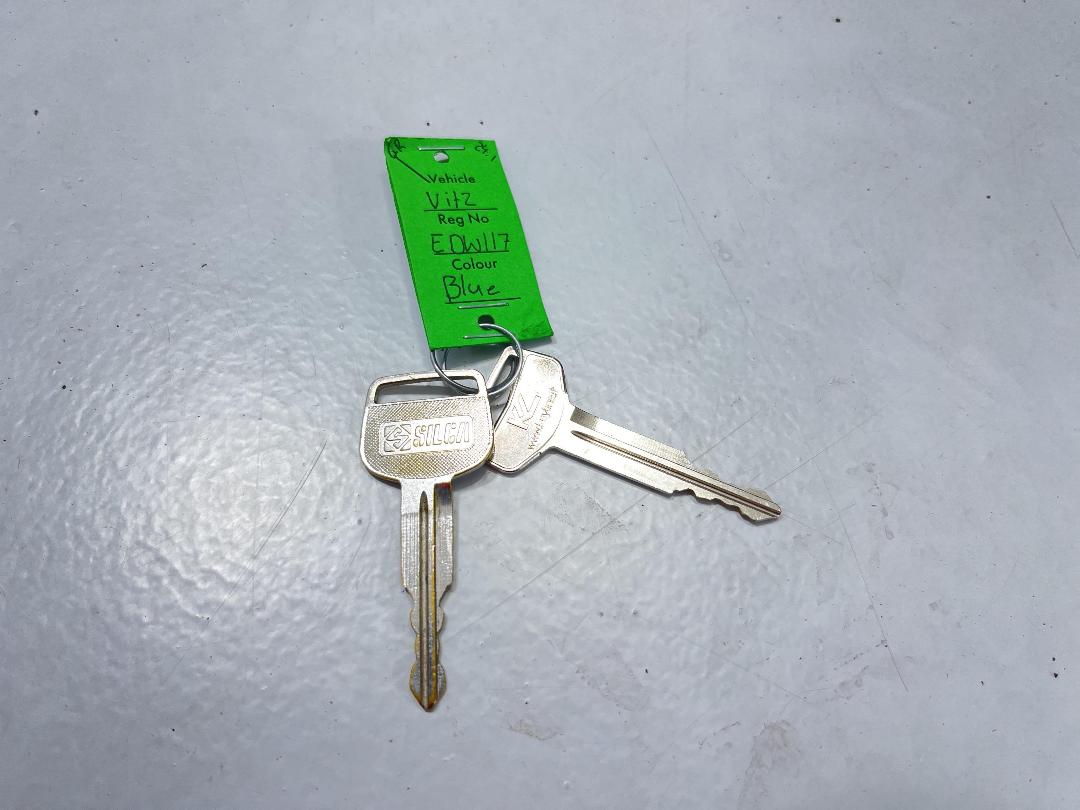 Photo '22' of Toyota Vitz