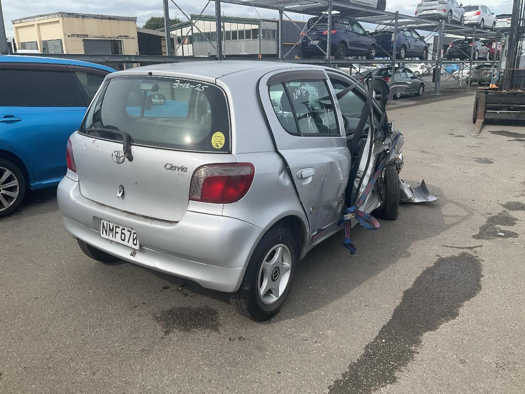 Photo '6' of Toyota Vitz