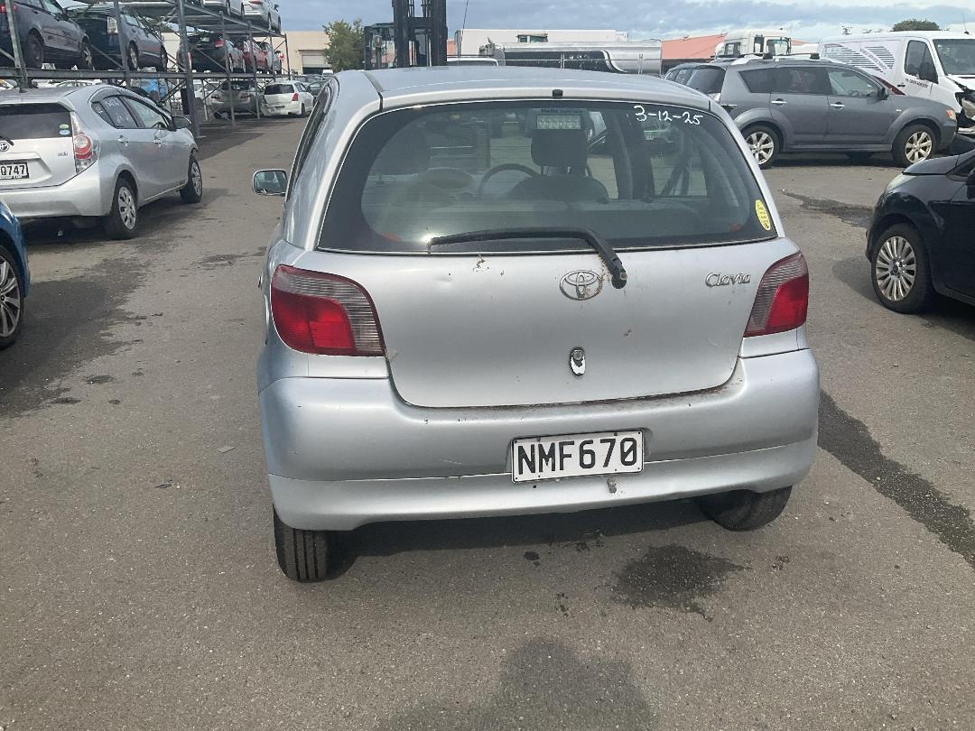 Photo '5' of Toyota Vitz