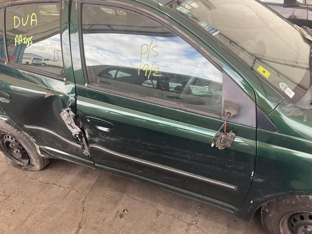 Photo '3' of Toyota Vitz