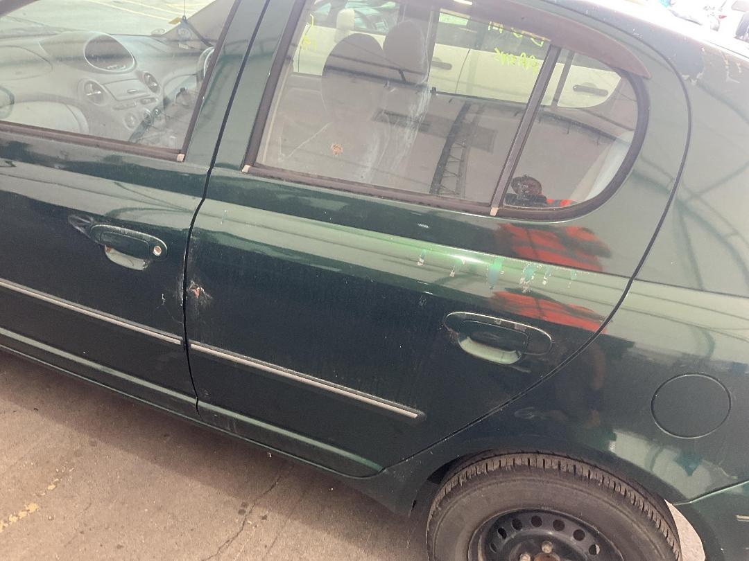 Photo '10' of Toyota Vitz