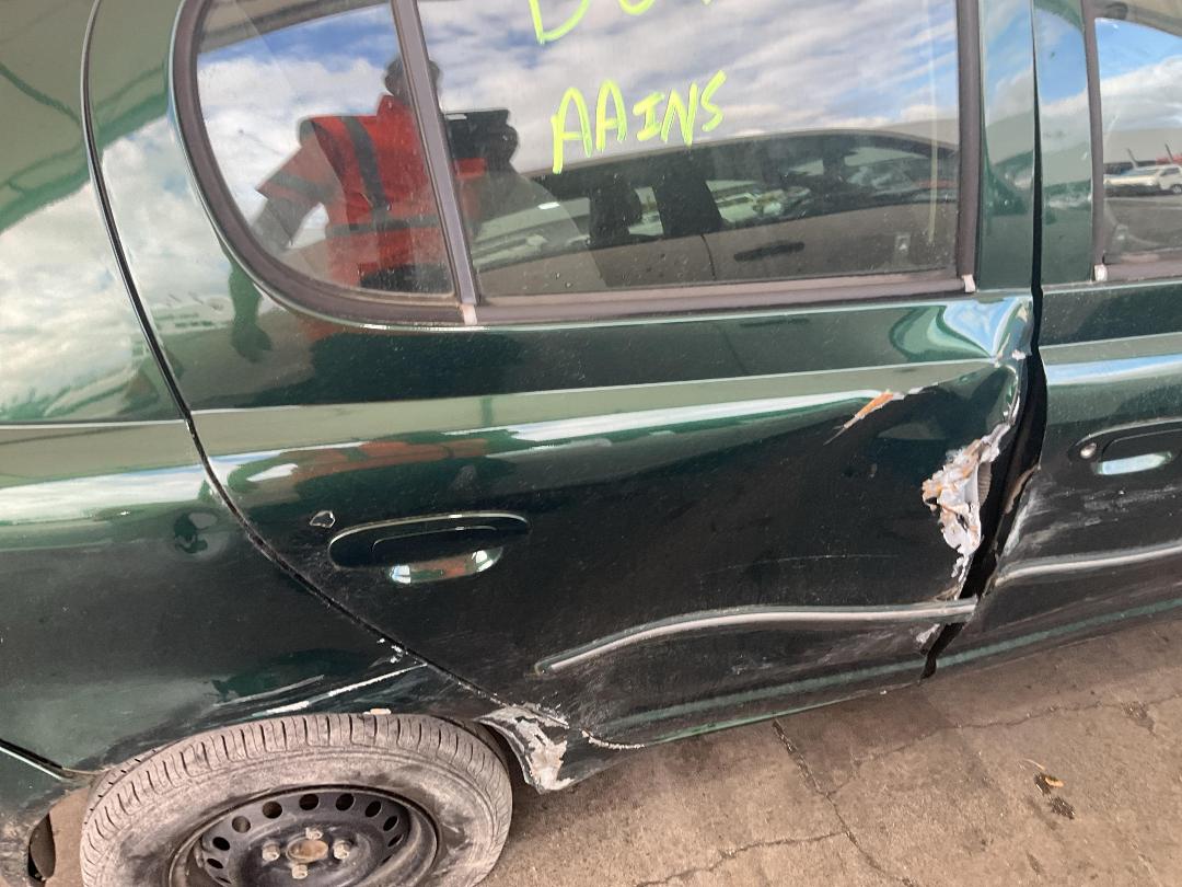 Photo '14' of Toyota Vitz