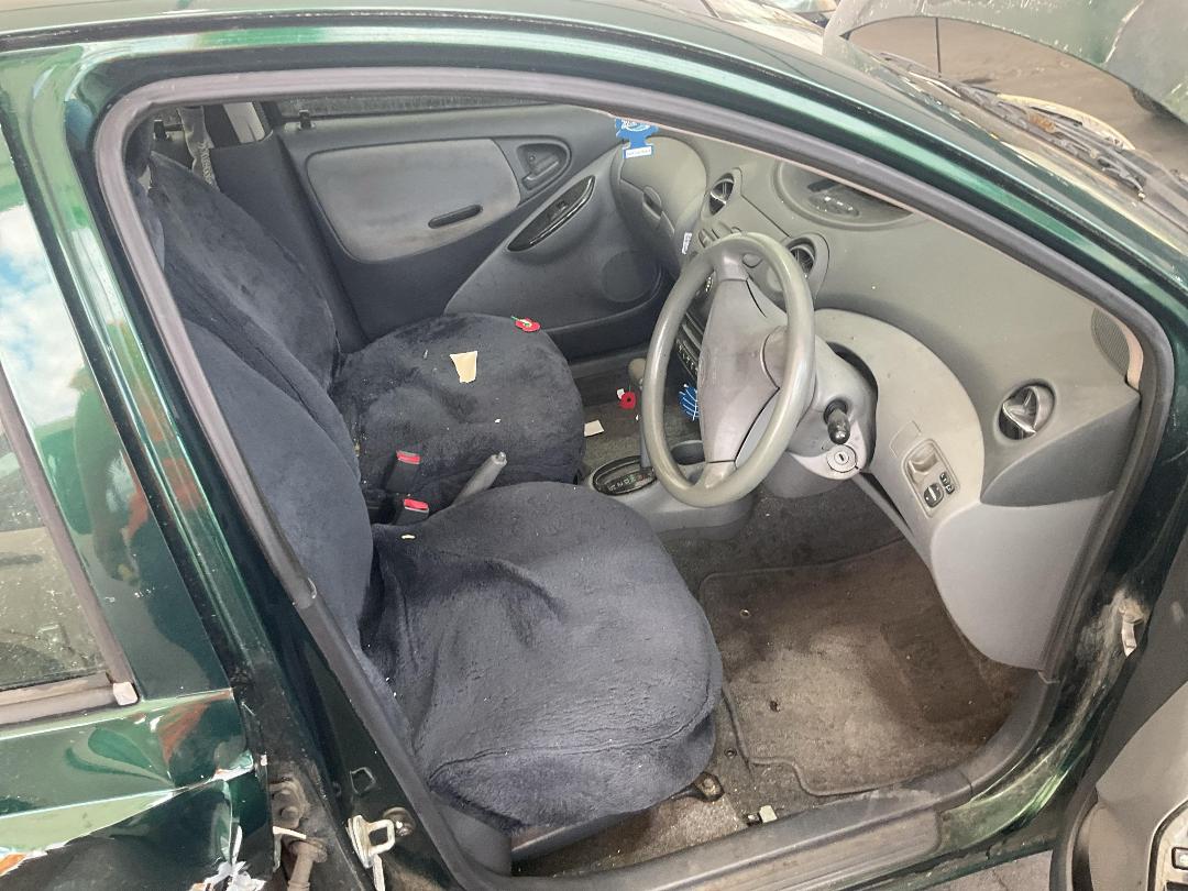 Photo '19' of Toyota Vitz