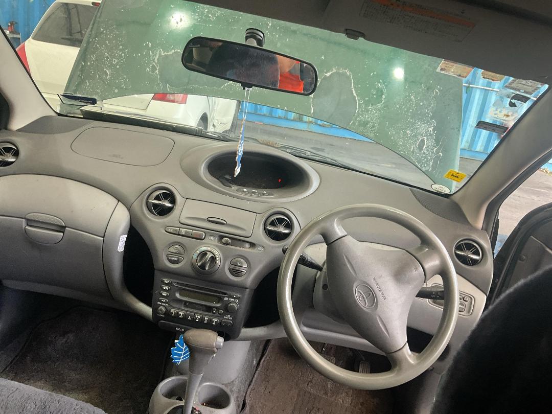 Photo '21' of Toyota Vitz