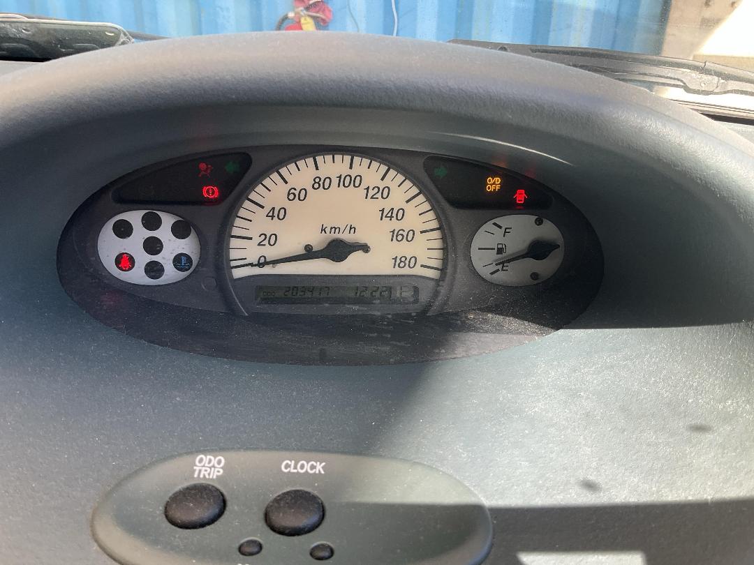 Photo '22' of Toyota Vitz