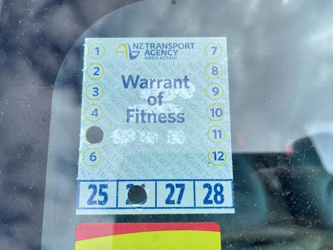 Photo '13' of Toyota Vitz