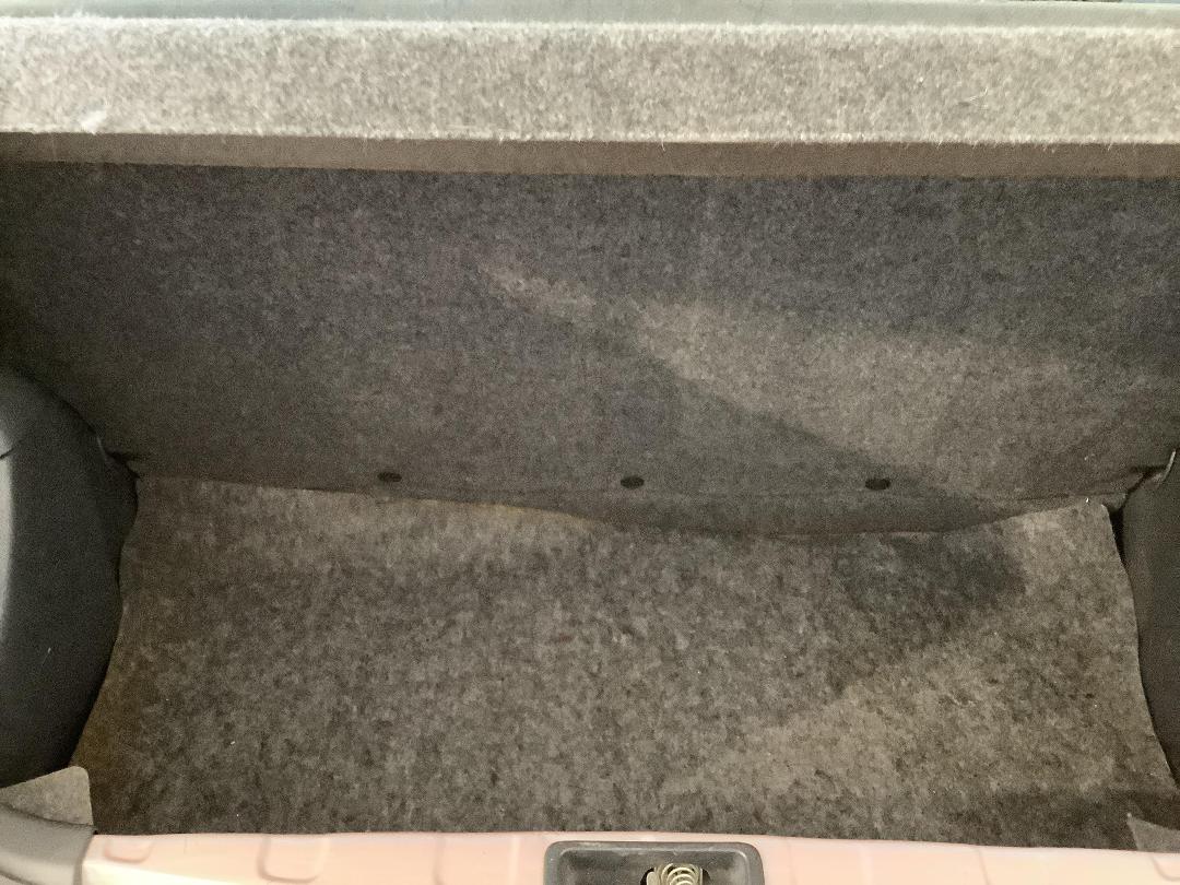 Photo '8' of Toyota Vitz