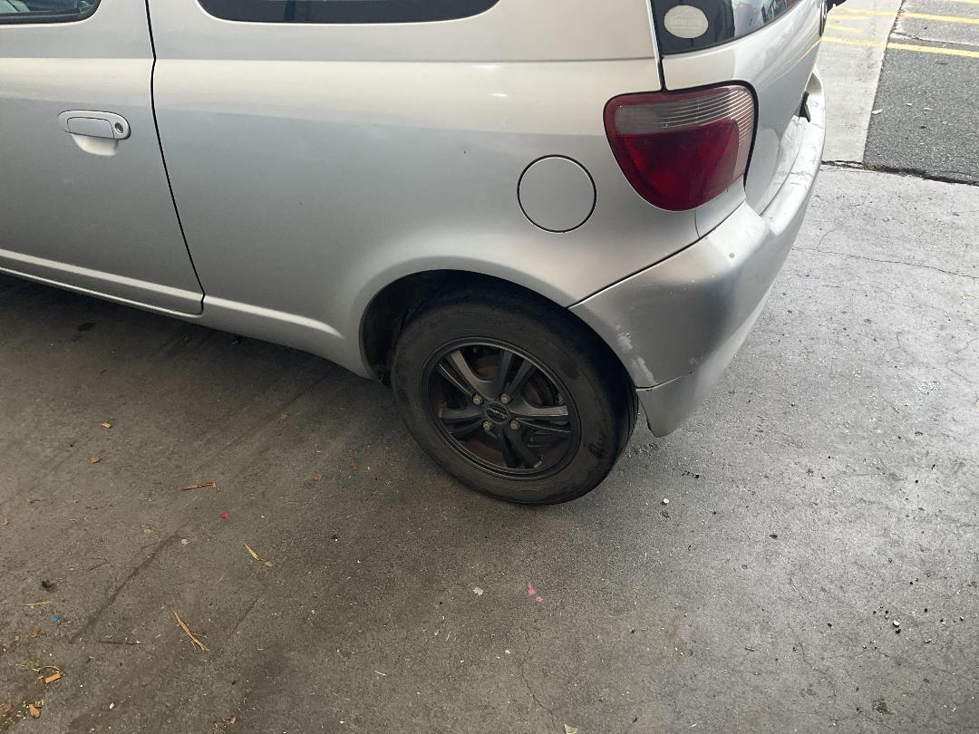 Photo '10' of Toyota Vitz