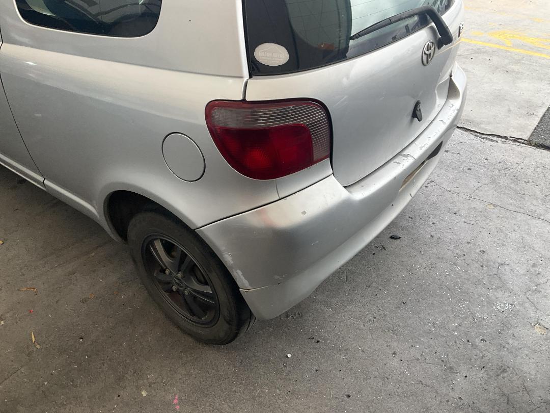 Photo '11' of Toyota Vitz