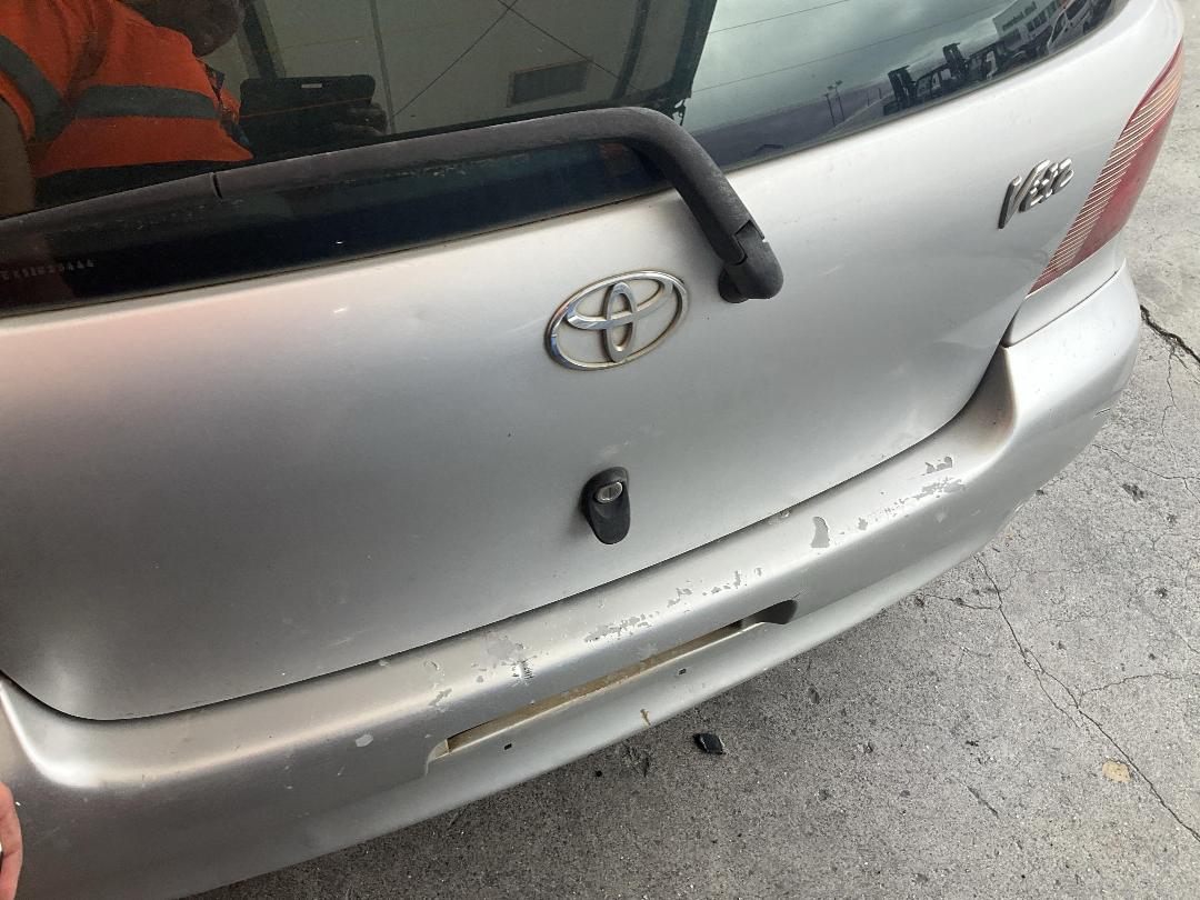 Photo '12' of Toyota Vitz