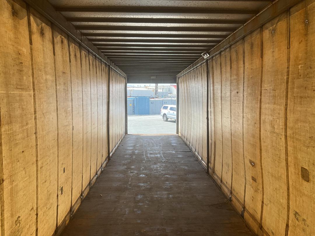 Photo '16' of TRAILER M.F.KING. Curtainsider Semi