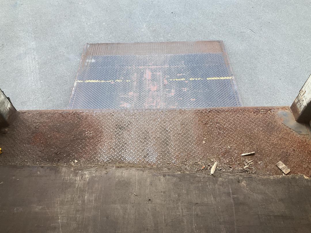 Photo '28' of TRAILER M.F.KING. Curtainsider Semi