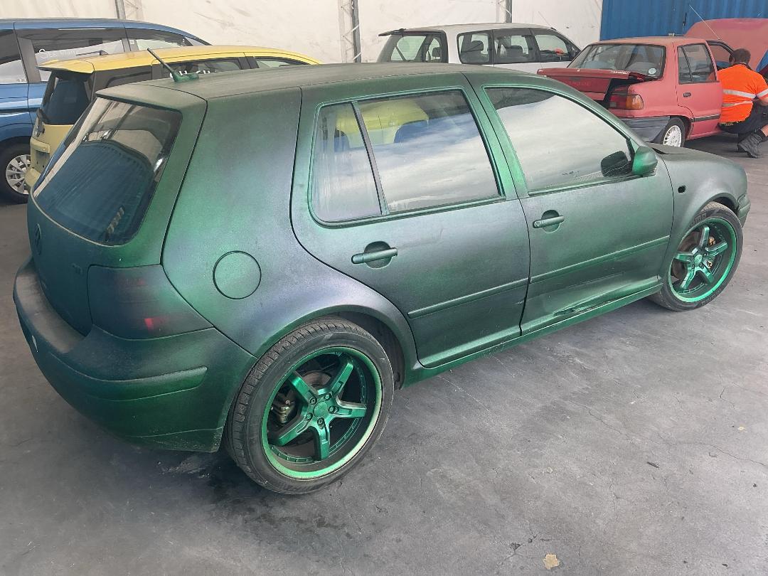 Photo '15' of Volkswagen Golf Photo '15' of Volkswagen Golf