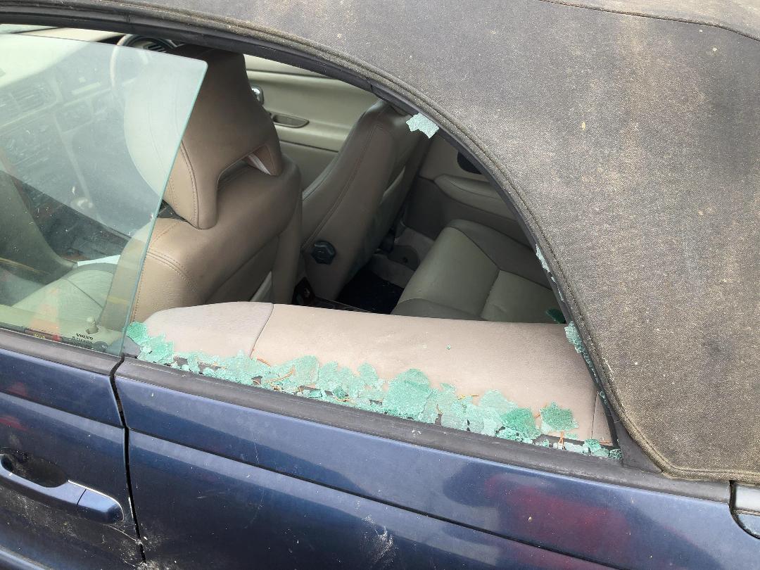 Photo '8' of Volvo C70 T