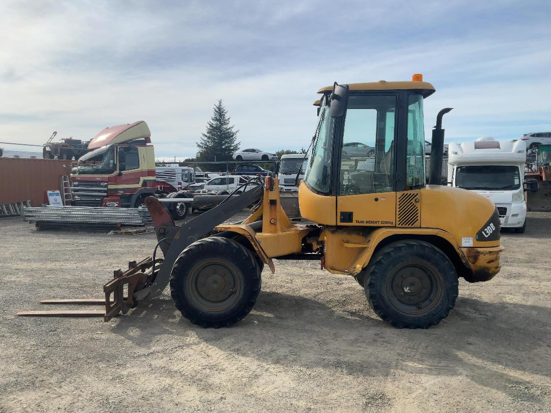 Photo '9' of Volvo L30B-7 Wheel Loader