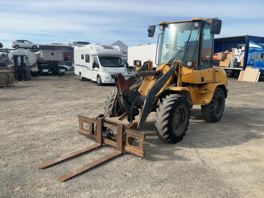 Photo '10' of Volvo L30B-7 Wheel Loader