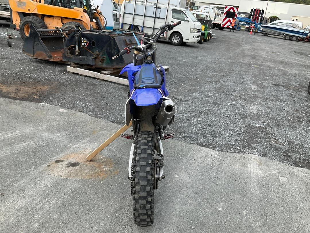 Photo '5' of Yamaha YZ Photo '5' of Yamaha YZ