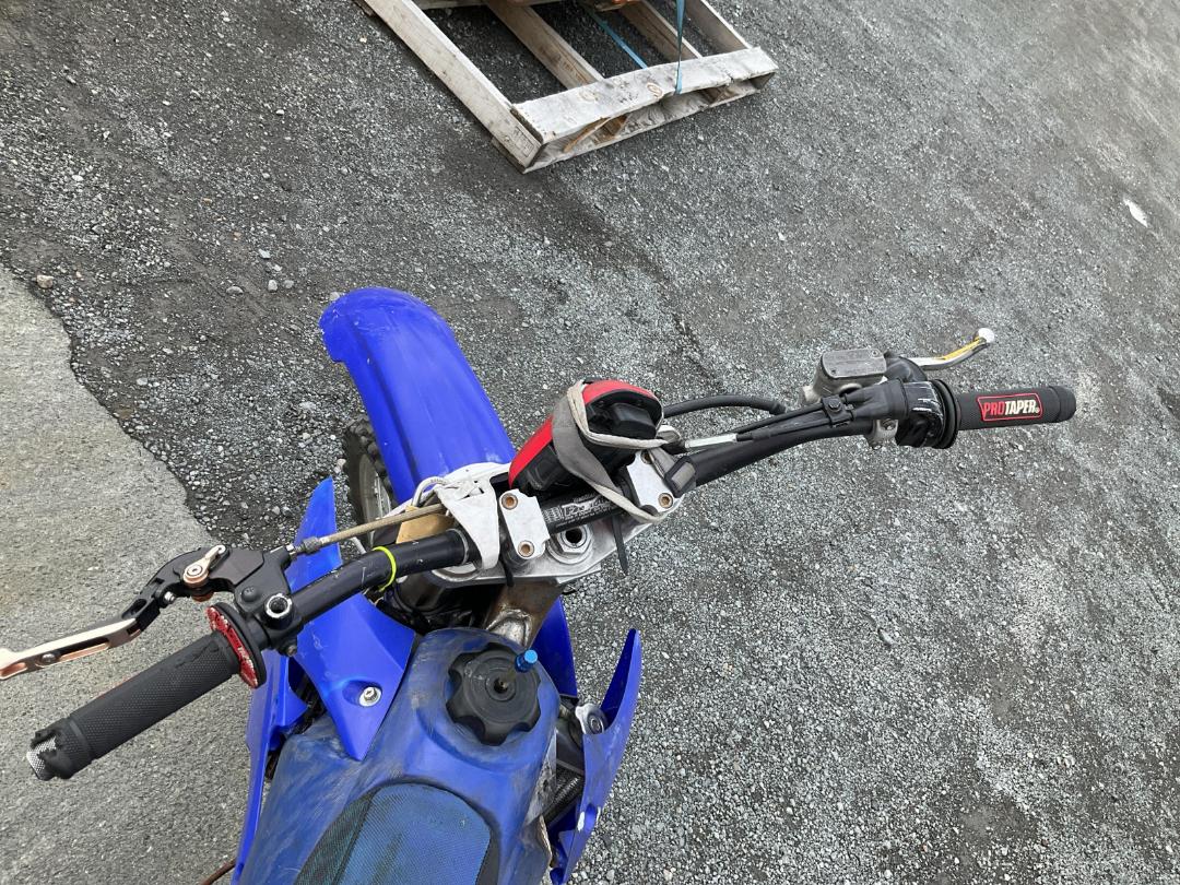 Photo '9' of Yamaha YZ Photo '9' of Yamaha YZ