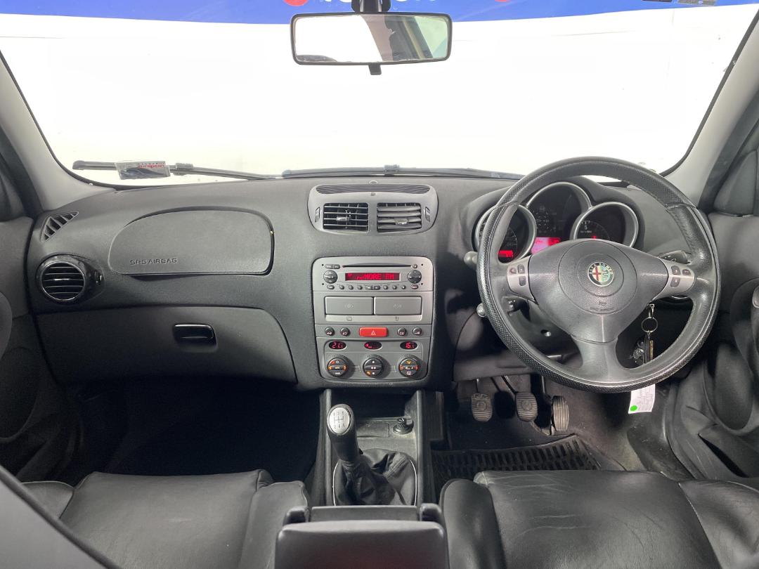 Photo '17' of Alfa Romeo 147 Photo '17' of Alfa Romeo 147