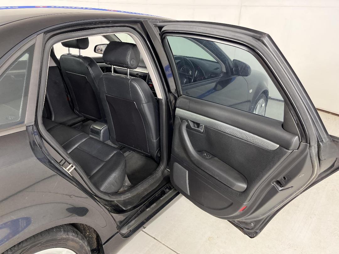 Photo '19' of Audi A4 Photo '19' of Audi A4